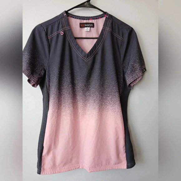 Koi Basics Tops - Koi Basics scrub top women's Small pink & gray ombre stretch on side panels